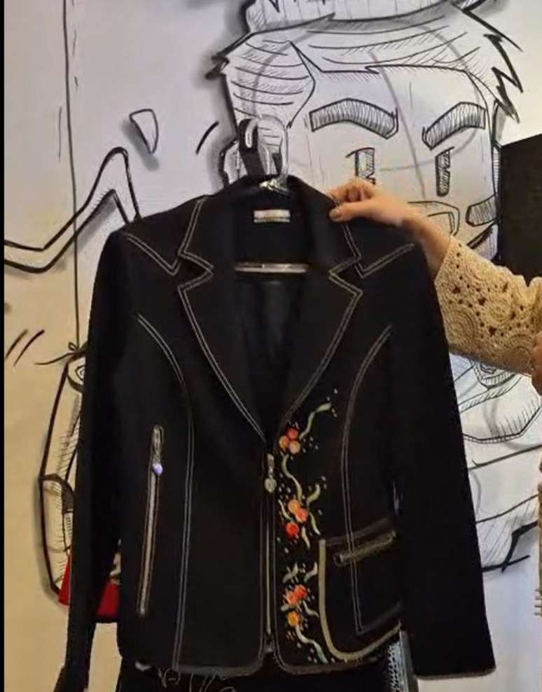 Blazer bordado de Hebe Camargo 
