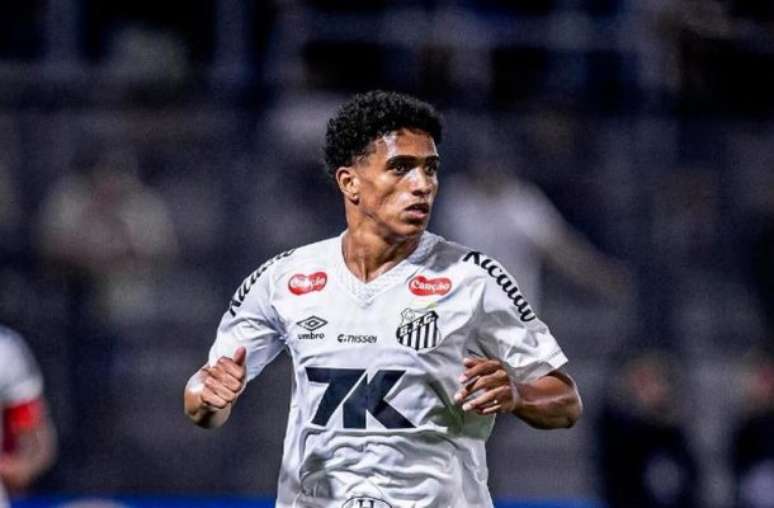 Souza pode voltar a ganhar nova oportunidade no Santos –