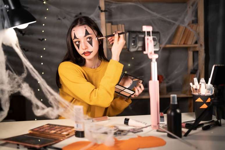 11 everyday products to use for Halloween makeup
