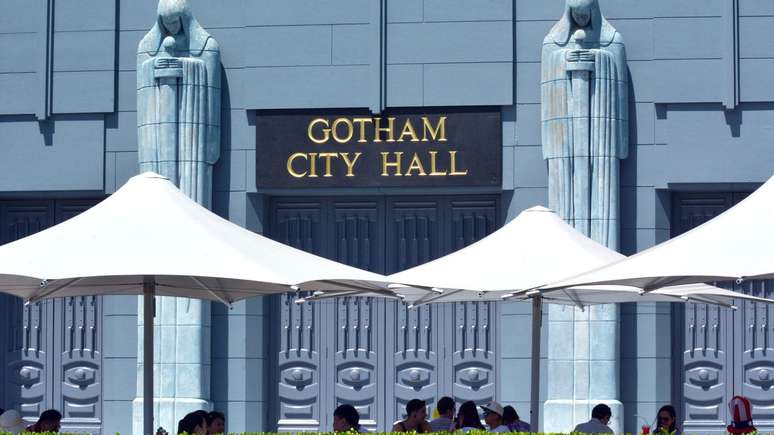 A data foi criada pela DC Comics e pela Warner Bros. para celebrar os 75 anos do personagem, estreando oficialmente em 23 de julho daquele ano – depositphotos.com / lucidwaters