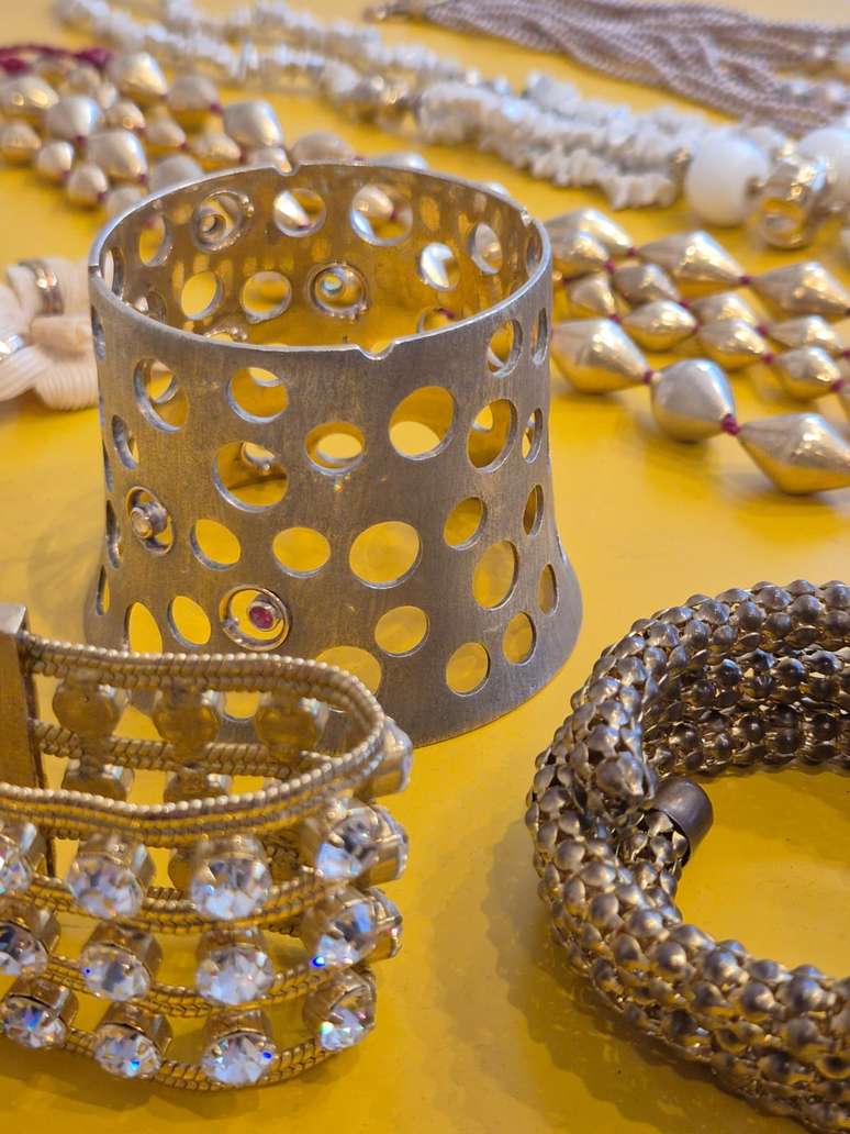 Acess&oacute;rios de Hebe Camargo 