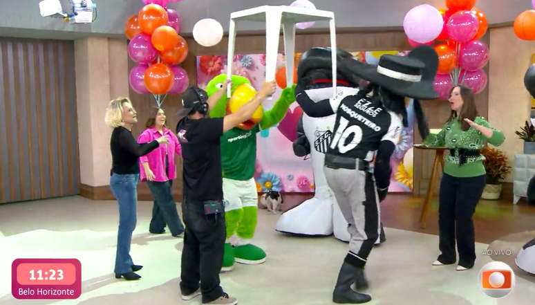 Mascotes 'invadem' o Mais Voc&ecirc;, da Globo