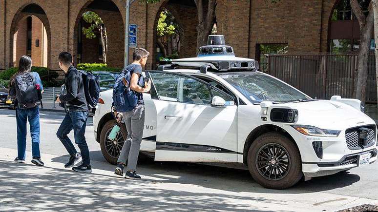 Os carros aut&ocirc;nomos Waymo j&aacute; s&atilde;o uma vis&atilde;o familiar em S&atilde;o Francisco e no Vale do Sil&iacute;cio