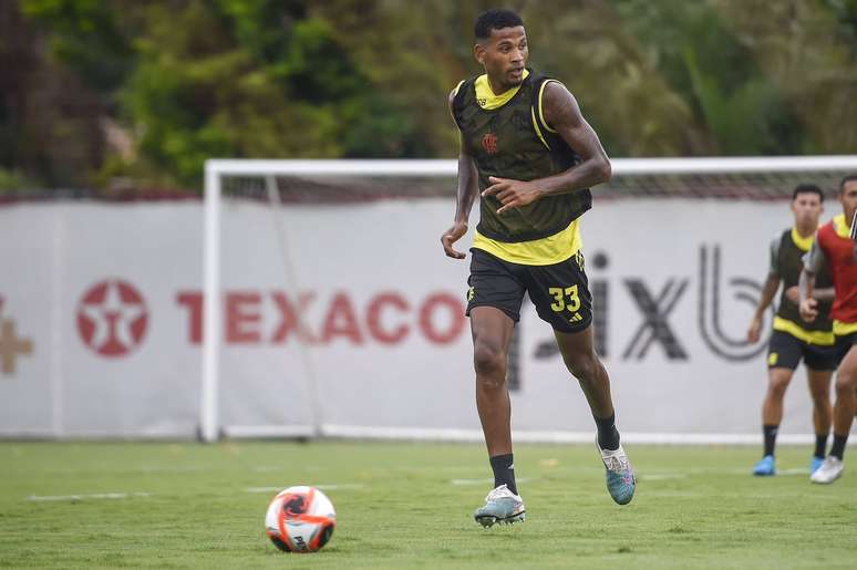 Cleiton durante o treino do Flamengo 