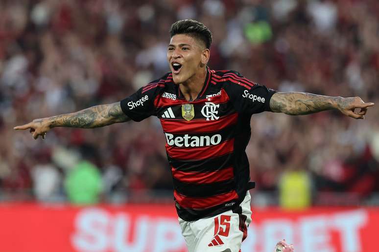 Carrascal foi destaque da vit&oacute;ria do Flamengo na Libertadores 
