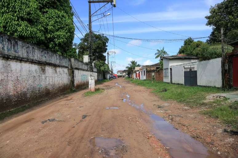 The Cabanagem neighborhood, named after a historical movement, emerged in the late 1980s. The Cabanagem neighborhood, named after a historical movement, emerged in the late 1980s.