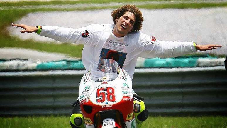 Simoncelli foi campe&atilde;o das 250cc em 2008