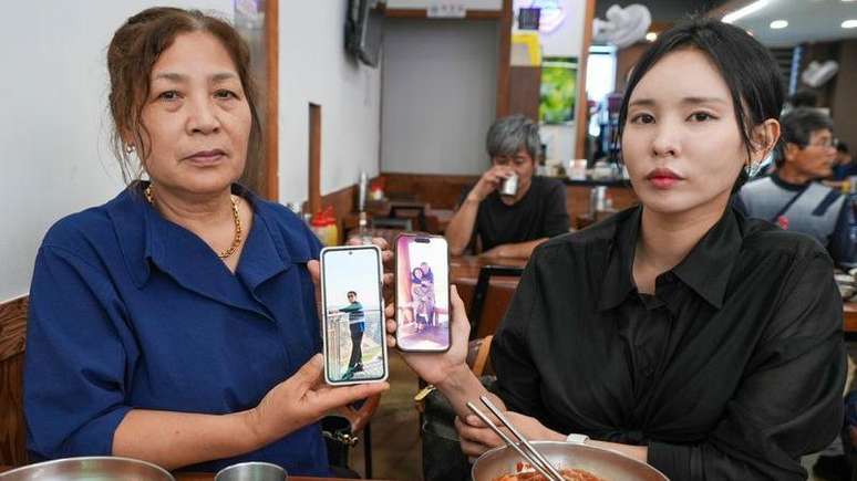 A filha de Young-mook, Ean (&agrave; direita), quer que os propriet&aacute;rios de barcos tornem suas embarca&ccedil;&otilde;es mais seguras