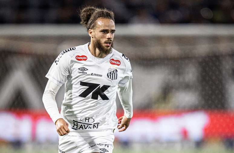 Brahimi atuou apenas na partida contra o Bragantino &ndash;