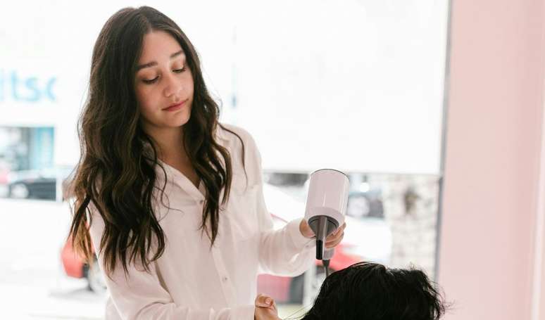 The cut that rejuvenates you more than any other from the age of 50: it takes years off your face in one fell swoop The cut that rejuvenates you more than any other from the age of 50: it takes years off your face in one fell swoop