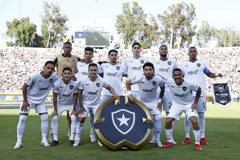 Time do Botafogo antes do duelo contra o PSG 