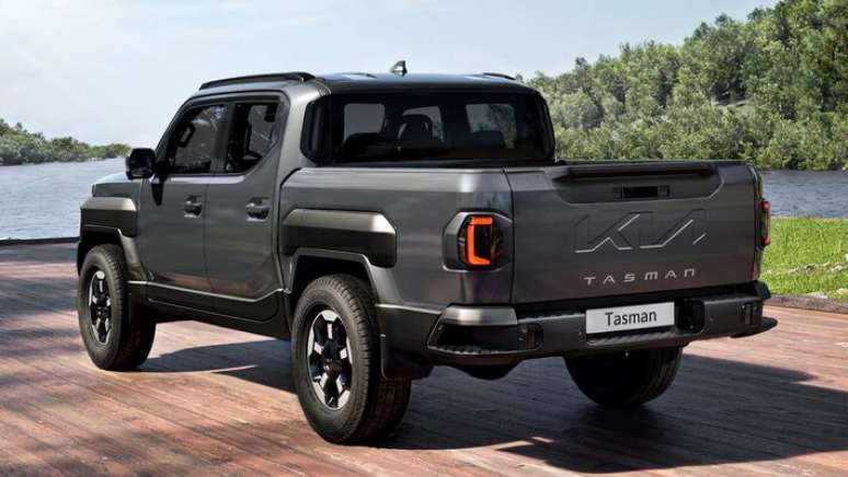 Primeira picape da hist&oacute;ria da Kia vai desembarcar no Brasil no in&iacute;cio de 2026 em vers&atilde;o 4x4 a diesel