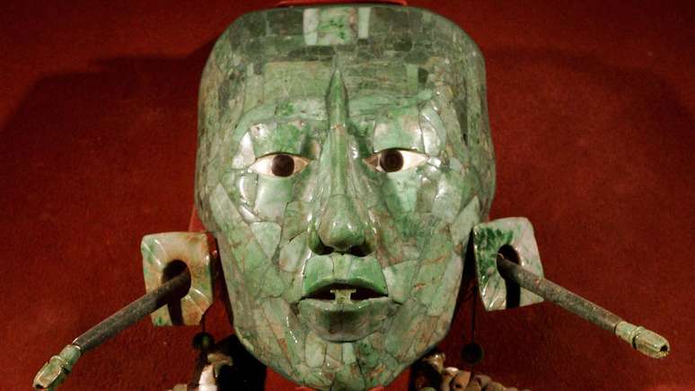 A máscara mortuária de jade do rei Pakal foi um dos tesouros arqueológicos roubados do Museu Nacional de Antropologia da Cidade do México, em 1985