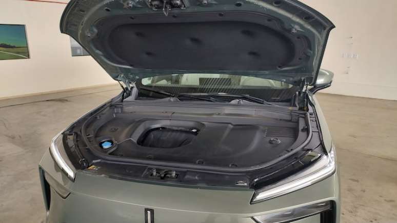 Motoriza&ccedil;&atilde;o &eacute; coberta por pe&ccedil;a pl&aacute;stica no Wey 07