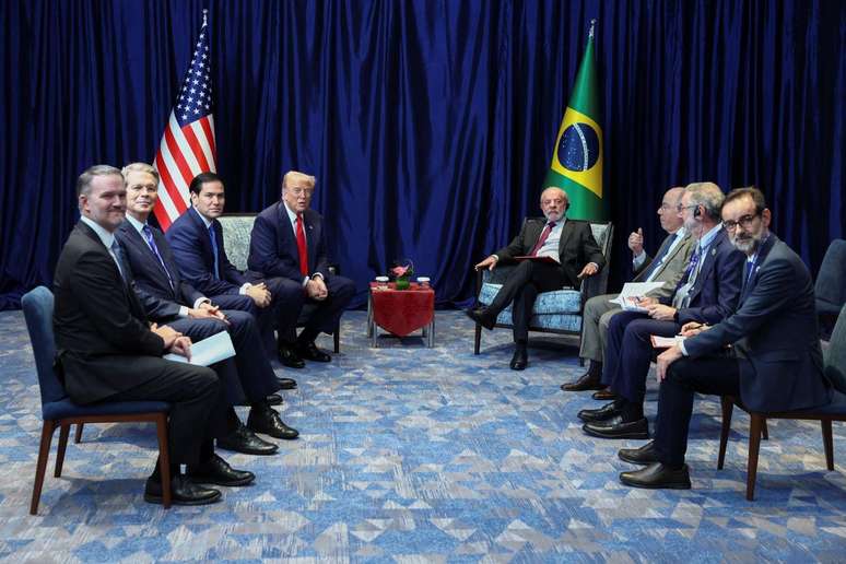 US President Donald Trump, accompanied by US Secretary of State Marco Rubio, US Treasury Secretary Scott Bessent and US Trade Representative Jamieson Greer, in a meeting with President Lula accompanied by Brazilian Foreign Minister Mauro Vieira and other officials US President Donald Trump, accompanied by US Secretary of State Marco Rubio, US Treasury Secretary Scott Bessent and US Trade Representative Jamieson Greer, in a meeting with President Lula accompanied by Brazilian Foreign Minister Mauro Vieira and other officials