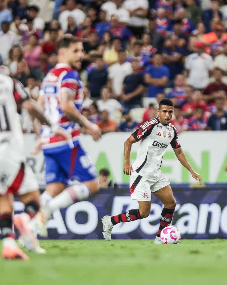 Samuel Lino,um dos muitos jogadores abaixo da cr&iacute;tica contra o Fortaleza.&nbsp;