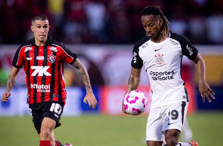 Peruano deve ter mais oportunidades contra o Gr&ecirc;mio &ndash;