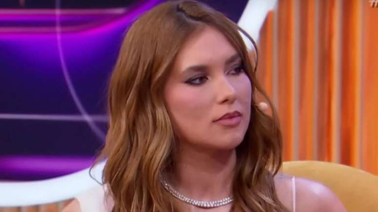 Watch Virginia’s reaction to being called “Maria-chuteira” by a celebrity