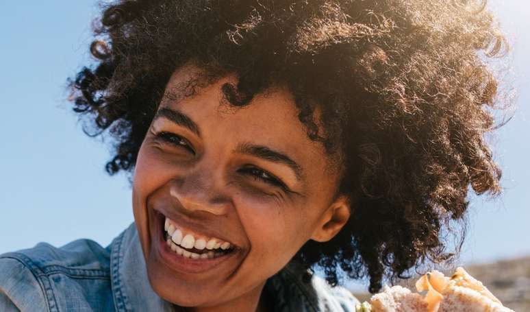 Vitamin C, hyaluronic acid or retinol sandwich on your skin? An unusual skin care method goes viral, and dermatologist warns