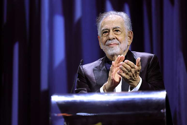 Diretor coloca &agrave; venda cole&ccedil;&atilde;o de rel&oacute;gios avaliada em at&eacute; US$ 1 milh&atilde;o para recuperar investimento de US$ 120 milh&otilde;es no filme