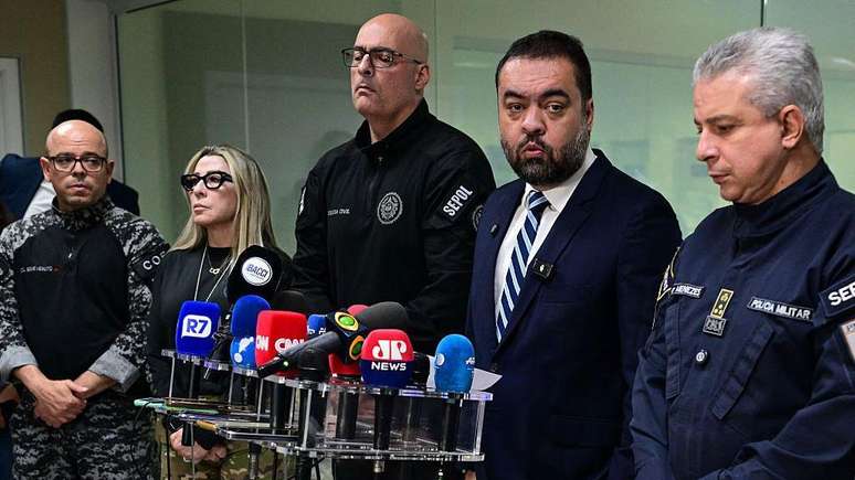 Coletiva de imprensa realizada na manhã desta terça-feira (23/10) pelo governo do Rio de Janeiro