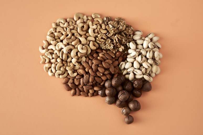 As castanhas participam da produ&ccedil;&atilde;o de neurotransmissores ligados ao bem-estar 