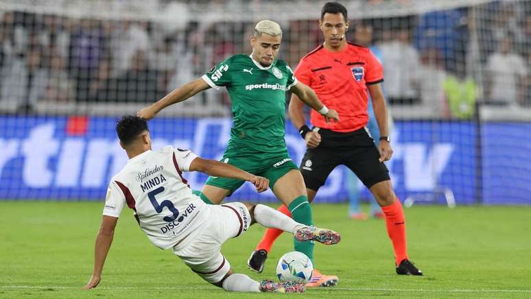 Palmeiras perdeu para a LDU por 3 a 0 no jogo de ida da semifinal da Libertadores &ndash;