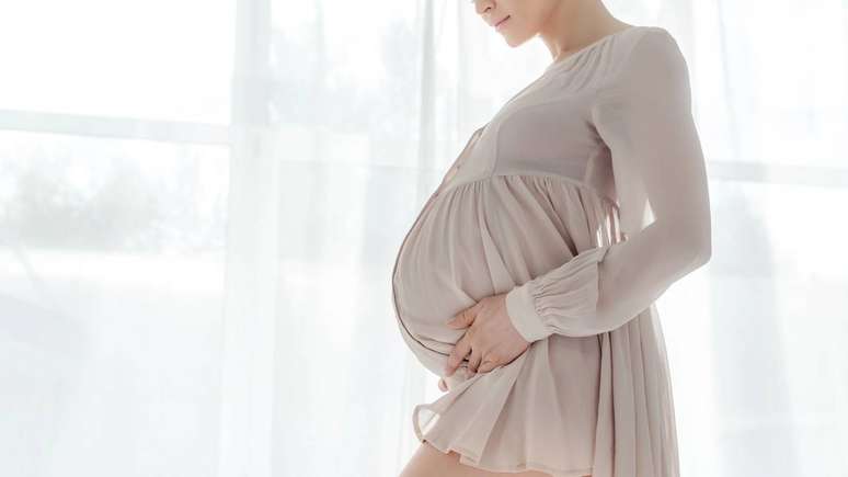 Projetos internacionais, como o Projeto C&eacute;rebro Materno, estudam essas transforma&ccedil;&otilde;es para entender riscos de depress&atilde;o p&oacute;s-parto e aprimorar estrat&eacute;gias de cuidado &agrave; sa&uacute;de feminina &ndash; depositphotos.com / HayDmitriy