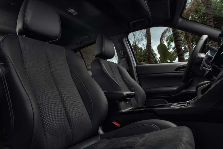 Novo Mitsubishi Eclipse Cross Tarmac