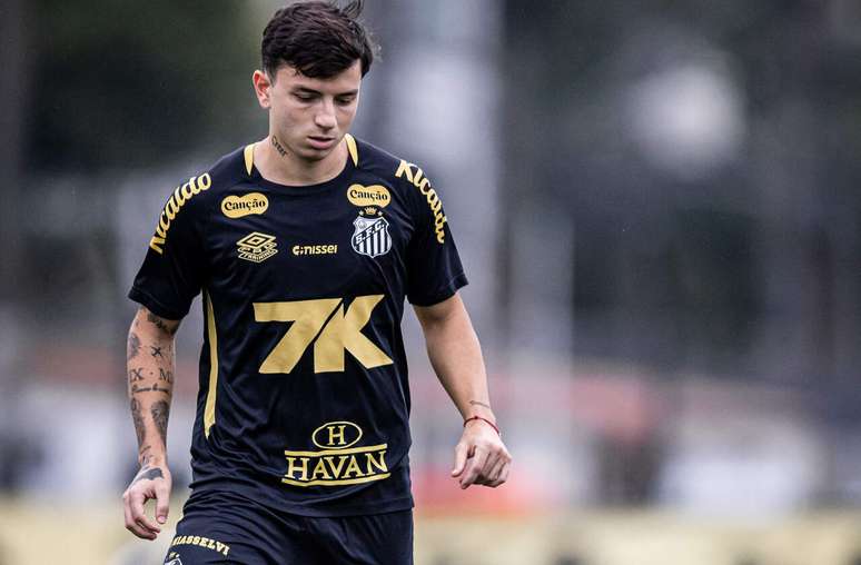 Santos deve comprar Barreal mesmo sem atingir meta em contrato &ndash;