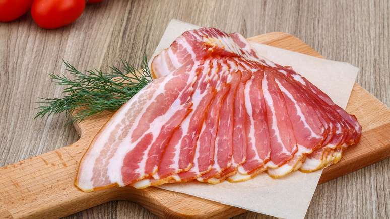 Evite consumir bacon diariamente, preferindo ocasi&otilde;es especiais &ndash; depositphotos.com / AndreySt
