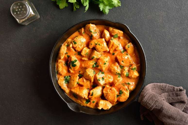 Creamy chicken in a pot 