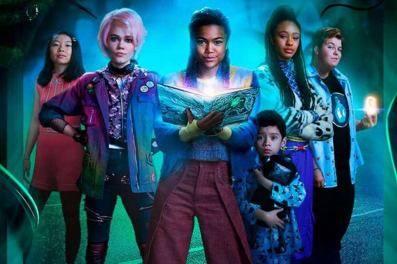 “Manual de Caça a Monstros” conta a história de uma jovem que tenta resgatar um menino sequestrado por monstros 