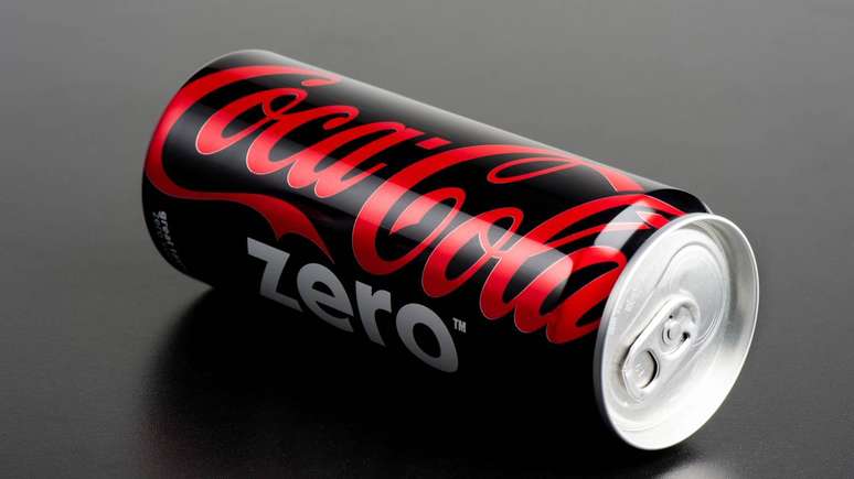 Apesar de ser zero calorias, pode prejudicar a saúde de outras maneiras – depositphotos.com / norgallery