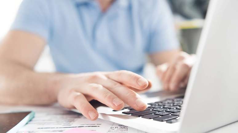 Com sal&aacute;rios que podem ultrapassar R$ 20 mil, o designer de prompt desponta como uma das carreiras mais promissoras da era digital &ndash; depositphotos.com / ArturVerkhovetskiy