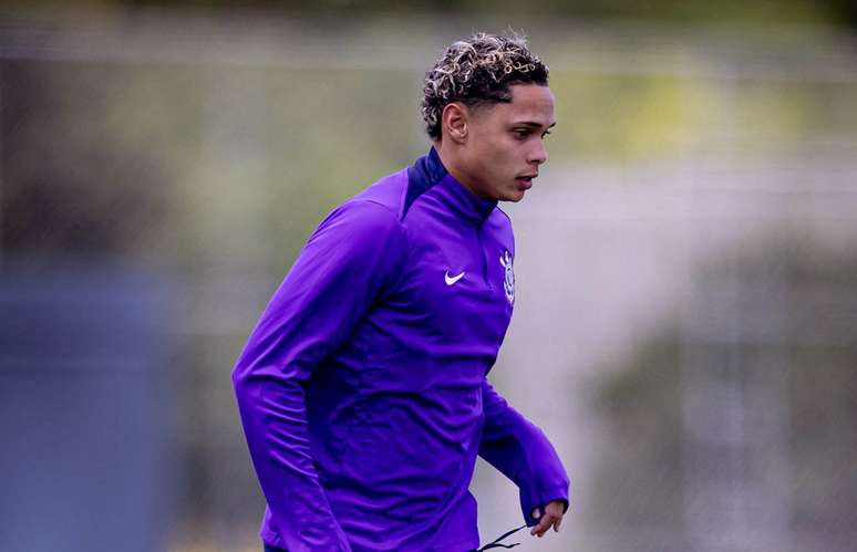 Dieguinho subiu para o time principal do Corinthians nesta temporada &ndash;