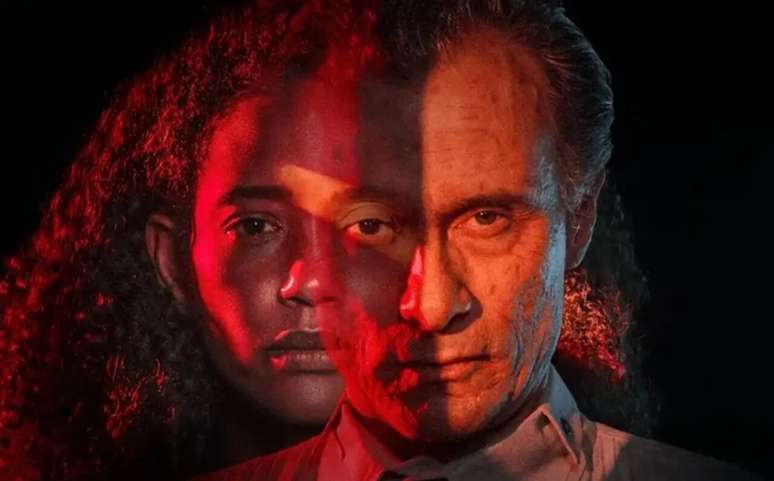 Em &ldquo;Reencarne&rdquo;. delegada B&aacute;rbara Lopes, vivida por Ta&iacute;s Ara&uacute;jo, se depara, n&atilde;o apenas com crimes convencionais, mas tamb&eacute;m com ocorr&ecirc;ncias que fogem &agrave; explica&ccedil;&atilde;o l&oacute;gica &ndash; Reprodu&ccedil;&atilde;o/Globoplay