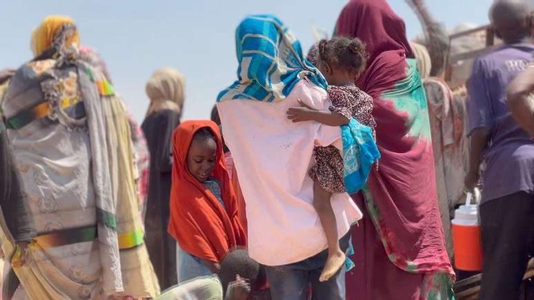 A maioria dos que chegaram a Tawila s&atilde;o mulheres e crian&ccedil;as