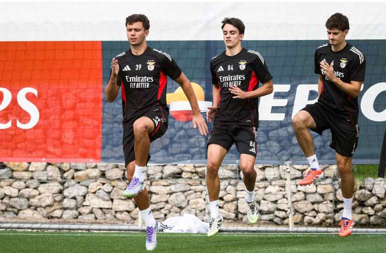 Benfica n&atilde;o quer se afastar dos primeiros colocados &ndash;