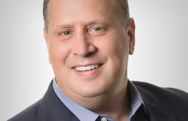 Jim Continenz tenta reeinventar a Kodak 