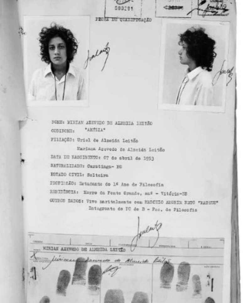 Ficha de Miriam Leitão feita quando deu entrada no quartel