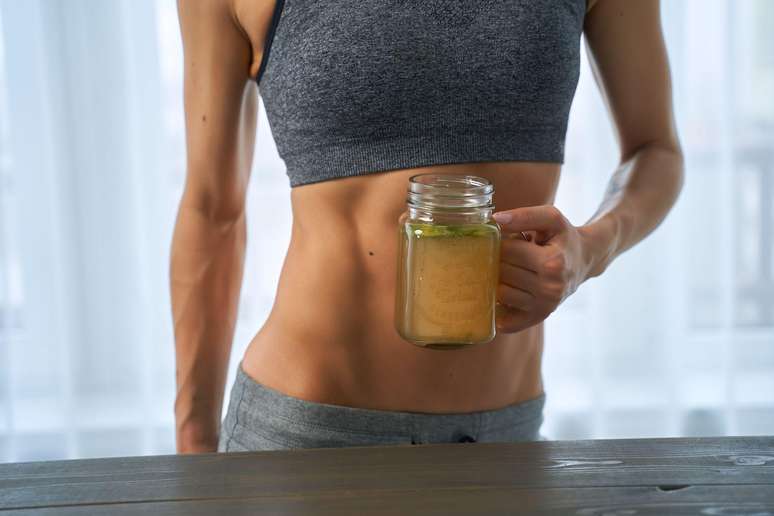 You may never have thought that broth could hydrate you, but it's a great option if you exercise for a long time and get tired of the sweet taste. You may never have thought that broth could hydrate you, but it's a great option if you exercise for a long time and get tired of the sweet taste.