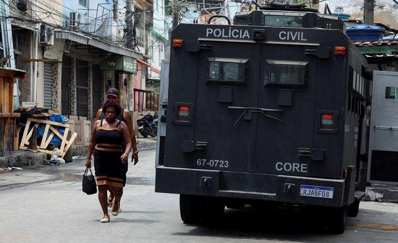 Professor critica política baseada em incursões: 'A realidade da favela não muda em nada, o crime não é removido'