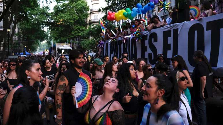 Argentina: The Pride March challenges Milei’s retrograde policies with colour, voices and resistance Argentina: The Pride March challenges Milei’s retrograde policies with colour, voices and resistance