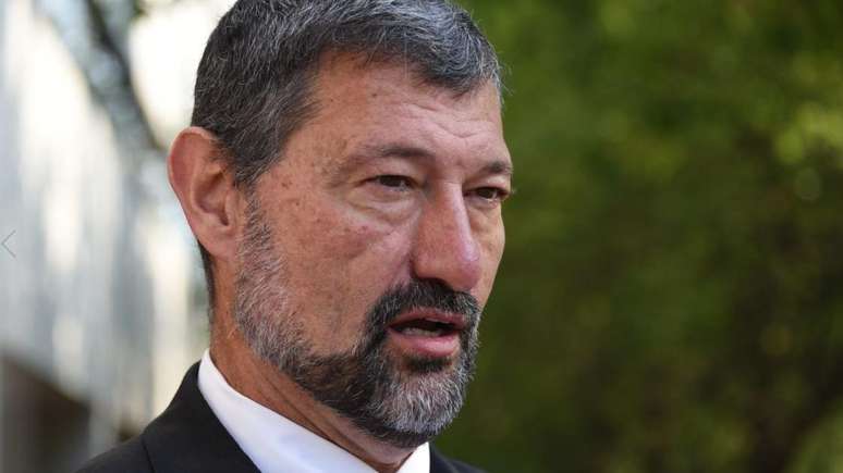 Mark Pless n&atilde;o concorda com o uso de medicamentos para tratar a depend&ecirc;ncia de opioides