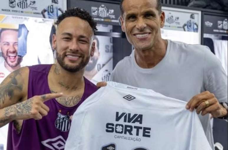 Encontros no vesti&aacute;rio da Vila Belmiro &ndash;