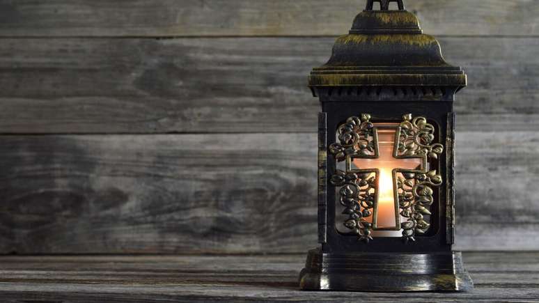 Commemoration of the deceased: find comfort in prayers Commemoration of the deceased: find comfort in prayers