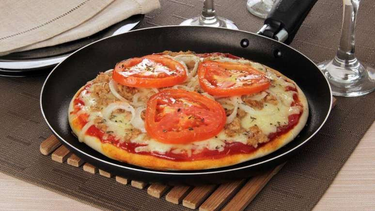 Massa de pizza de frigideira &ndash; Foto: Stela Handa