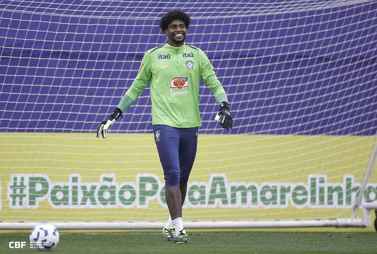 Ancelotti convocou novamente o goleiro Hugo Souza &ndash;