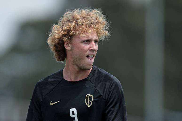 Delgado em a&ccedil;&atilde;o pelo Corinthians &ndash;